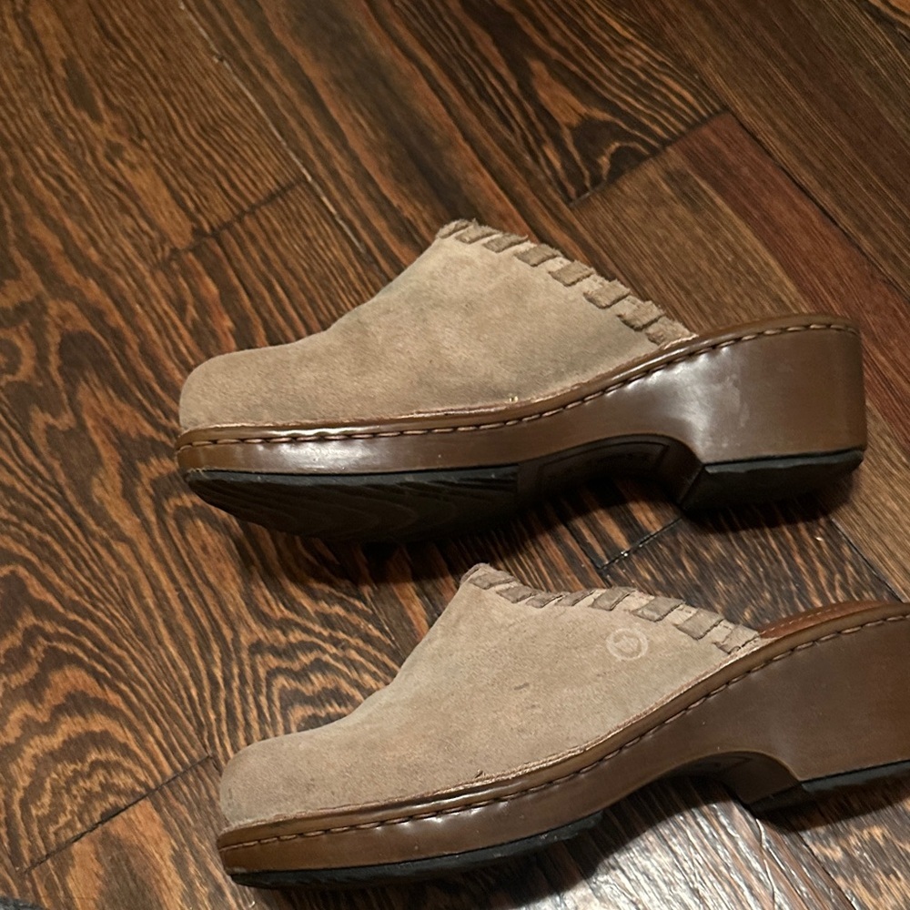 Born Tan Suede Women's Clogs - Picture 3 of 4